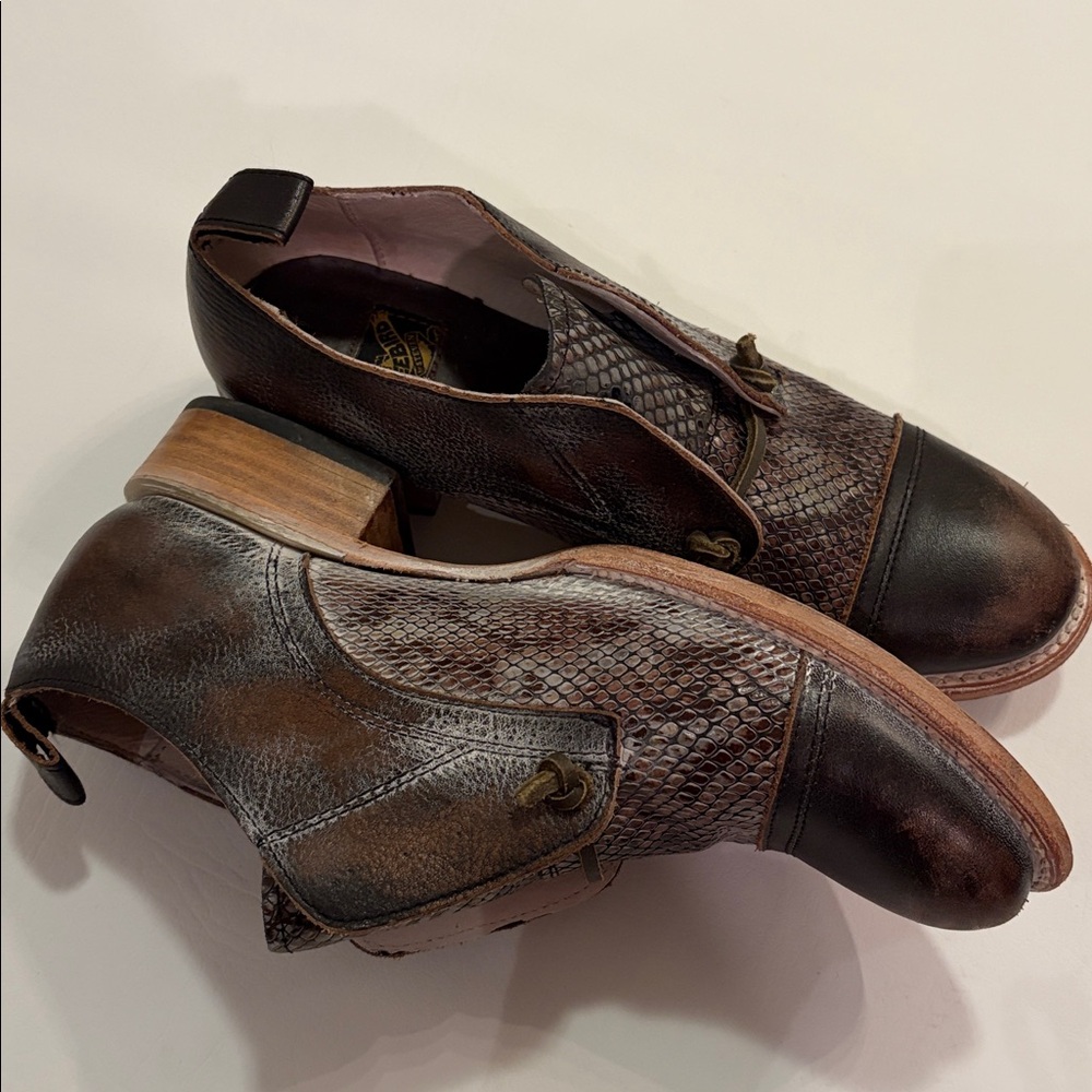 Freebird Women’s Shoes Animal Print FB
Mabel Oxford Shoes Size 9 - Picture 14 of 15